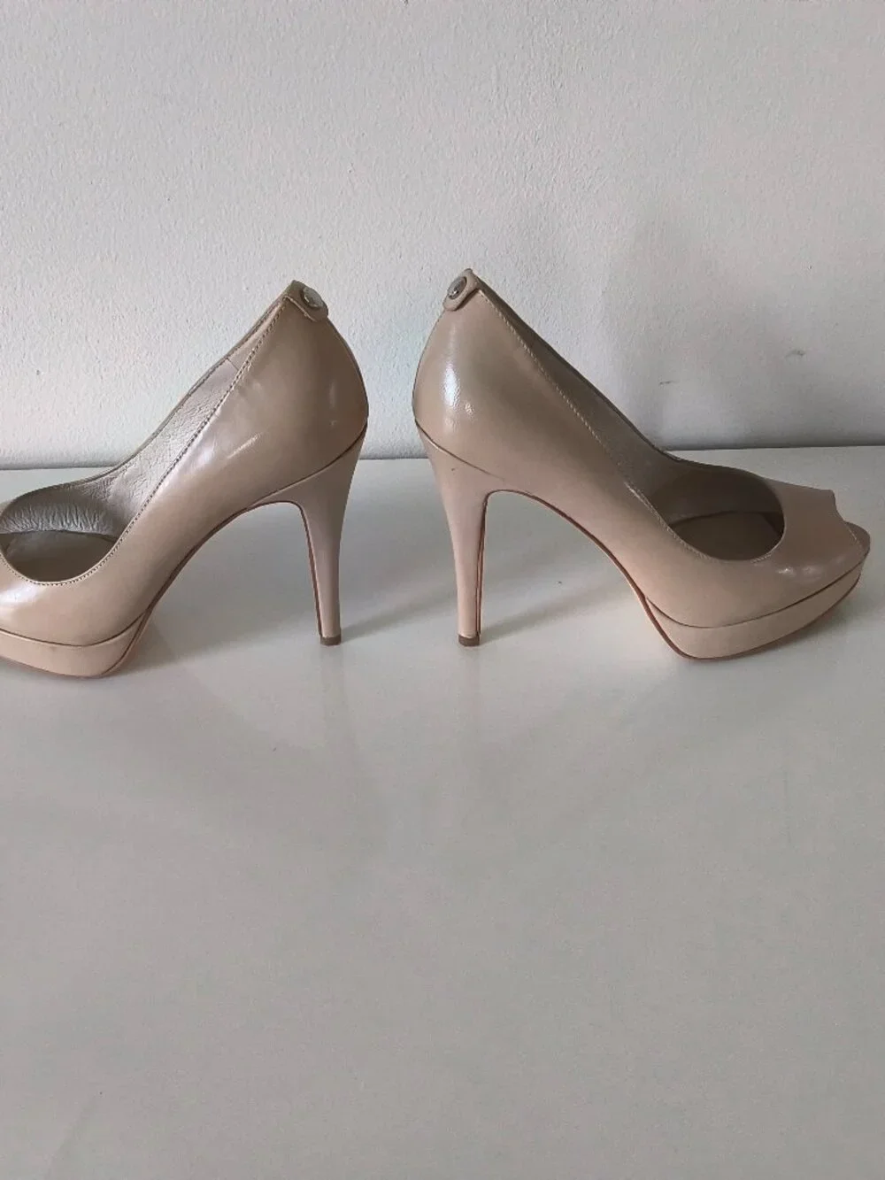 Michael Michael Kors platform pumps soze 7M